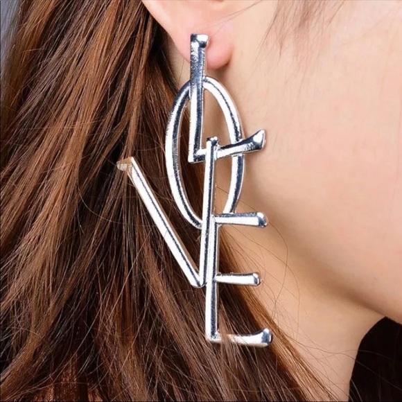 Earrings NWOT - Picture 3 of 4